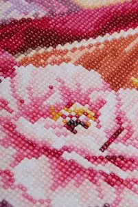 Lanarte-PN0184323-aziatka-v-rozovo-diamanten3