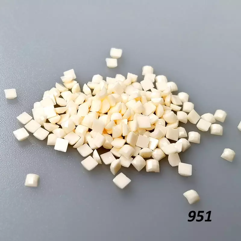 square-beads-951